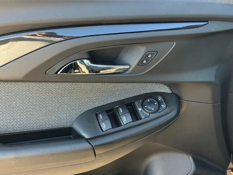 Chevrolet TrailBlazer Vehicle Image 19