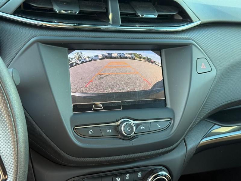 Chevrolet TrailBlazer Vehicle Image 24