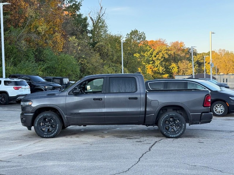 Ram 1500 Vehicle Image 03