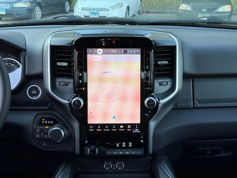 Ram 1500 Vehicle Image 12