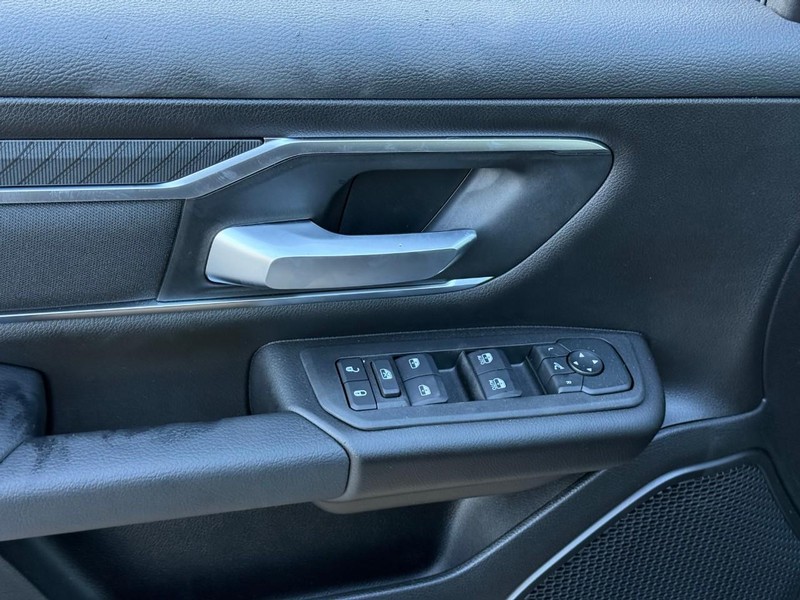 Ram 1500 Vehicle Image 14