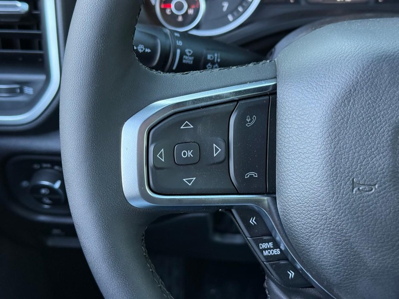 Ram 1500 Vehicle Image 17