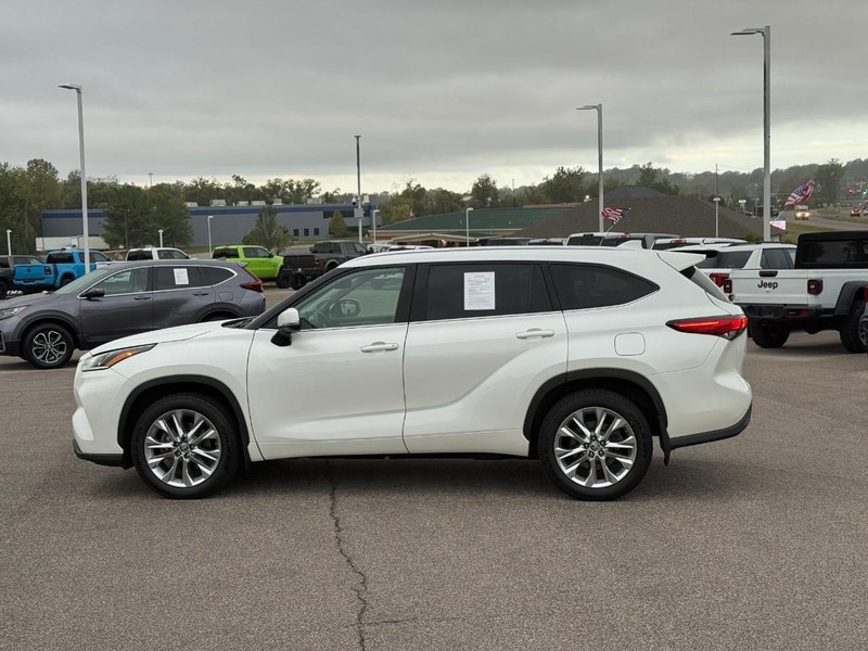 Toyota Highlander Vehicle Image 03