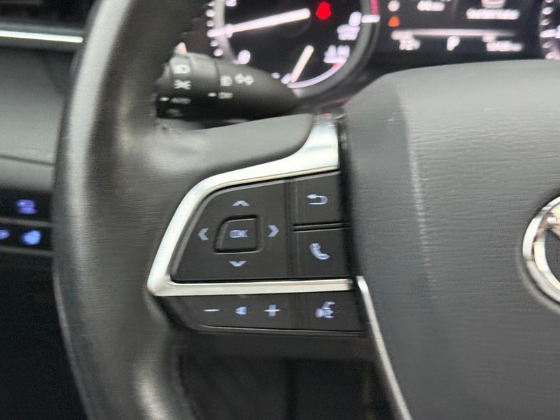 Toyota Highlander Vehicle Image 25