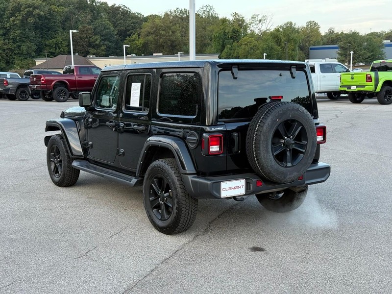 Jeep Wrangler Vehicle Image 04