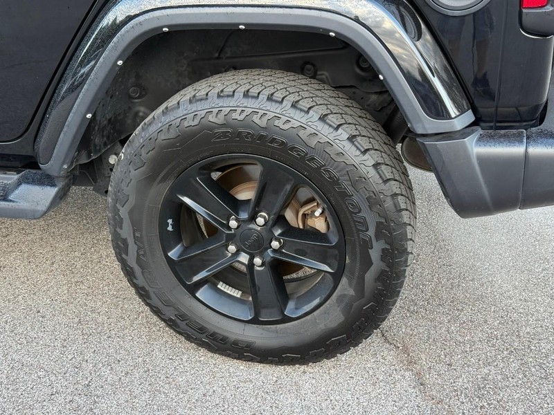 Jeep Wrangler Vehicle Image 05