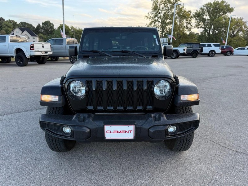 Jeep Wrangler Vehicle Image 12