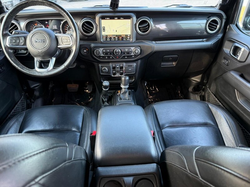 Jeep Wrangler Vehicle Image 14