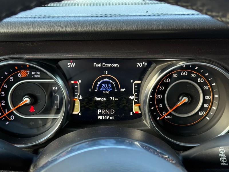 Jeep Wrangler Vehicle Image 22