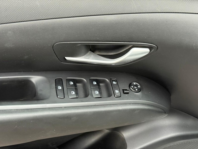 Hyundai Santa Cruz Vehicle Image 19