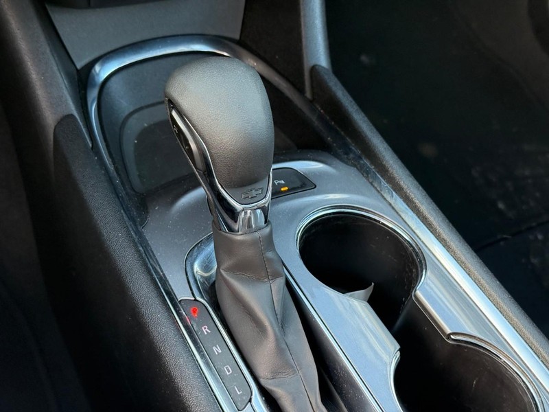 Chevrolet Malibu Vehicle Image 25