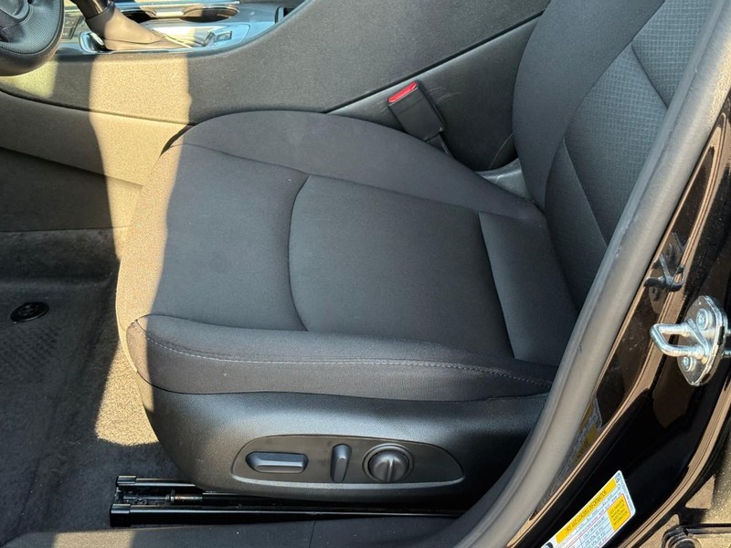 Chevrolet Malibu Vehicle Image 18