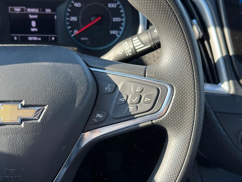 Chevrolet Malibu Vehicle Image 21