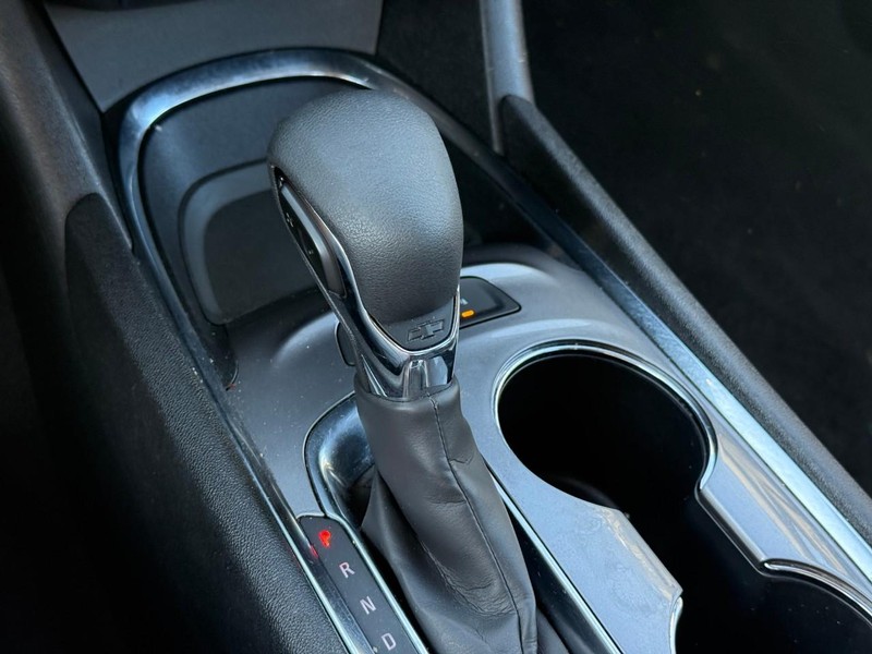 Chevrolet Malibu Vehicle Image 23