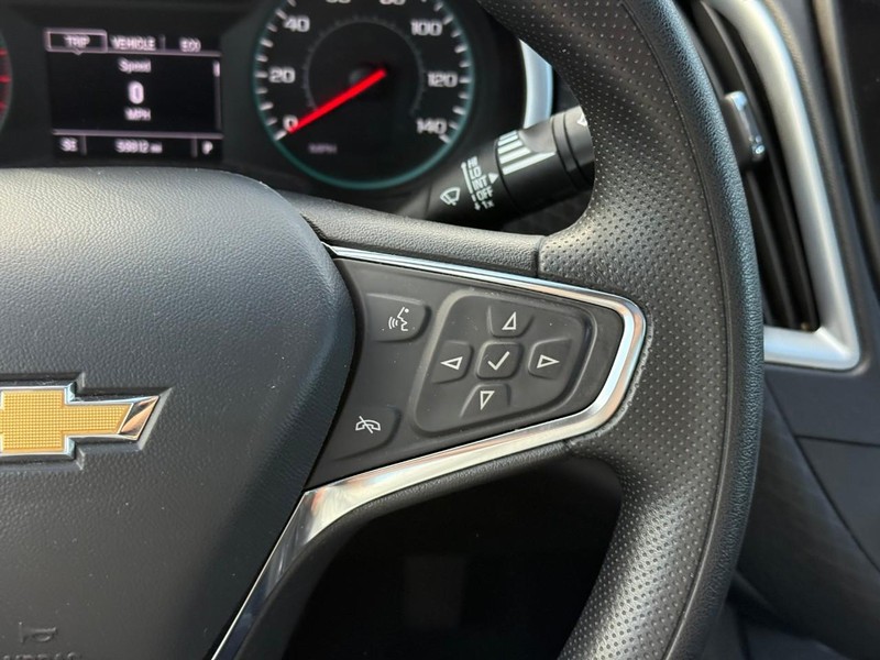 Chevrolet Malibu Vehicle Image 23