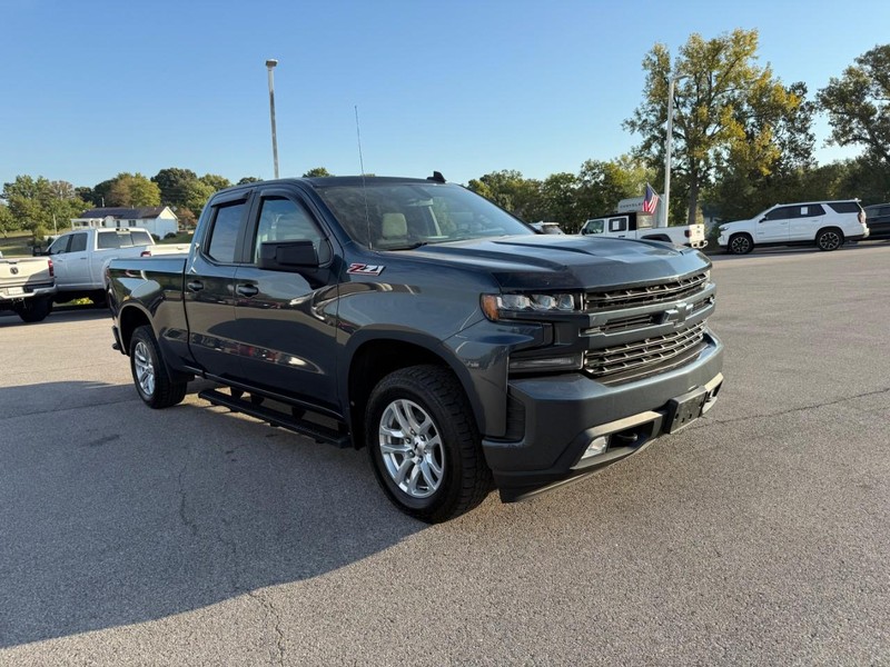 Chevrolet Silverado 1500 Vehicle Image 12