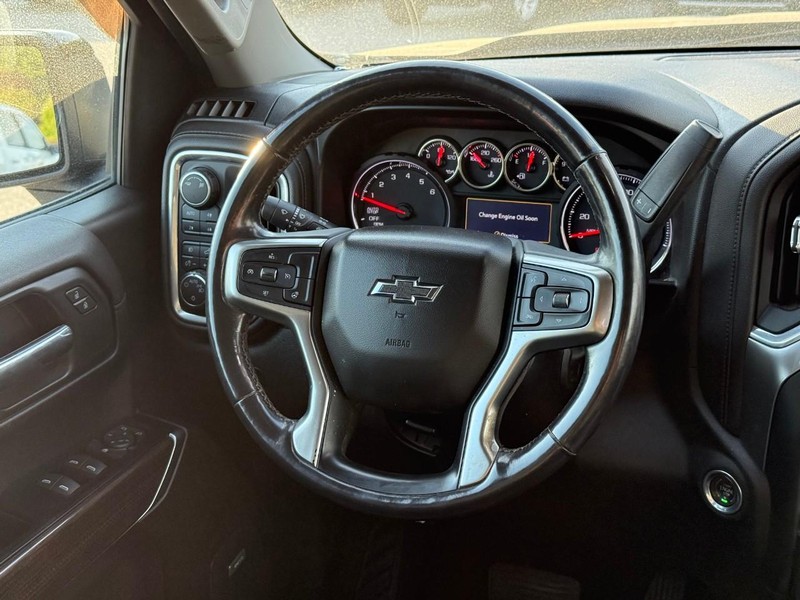 Chevrolet Silverado 1500 Vehicle Image 16