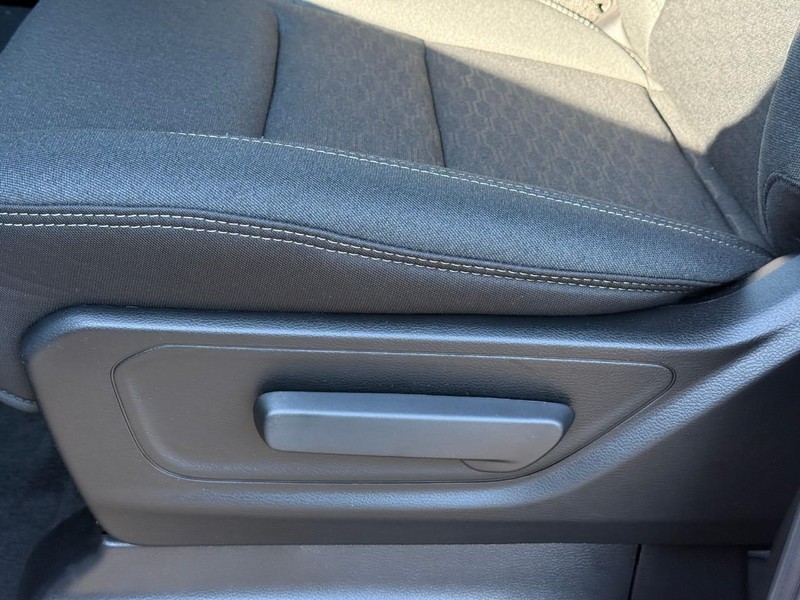 Ram 1500 Vehicle Image 15