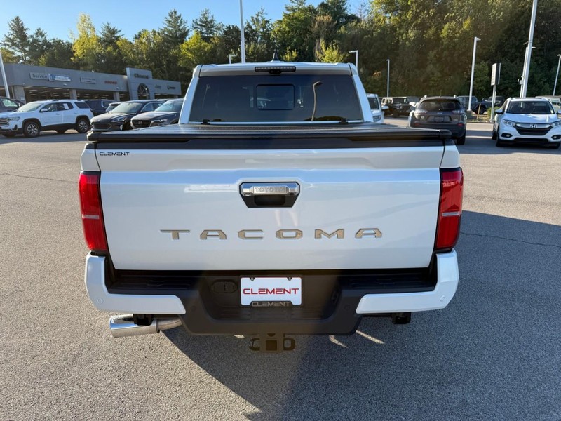 Toyota Tacoma 4WD Vehicle Image 07