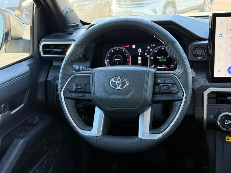 Toyota Tacoma 4WD Vehicle Image 14