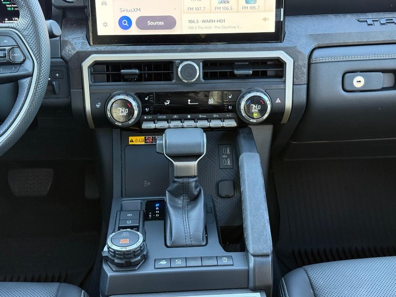 Toyota Tacoma 4WD Vehicle Image 16