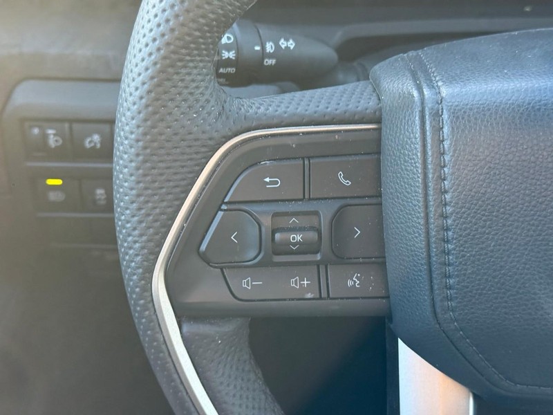 Toyota Tacoma 4WD Vehicle Image 21