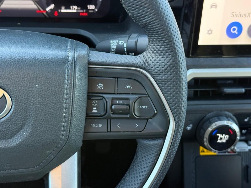 Toyota Tacoma 4WD Vehicle Image 22