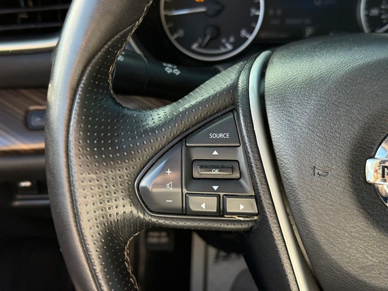 Nissan Maxima Vehicle Image 24