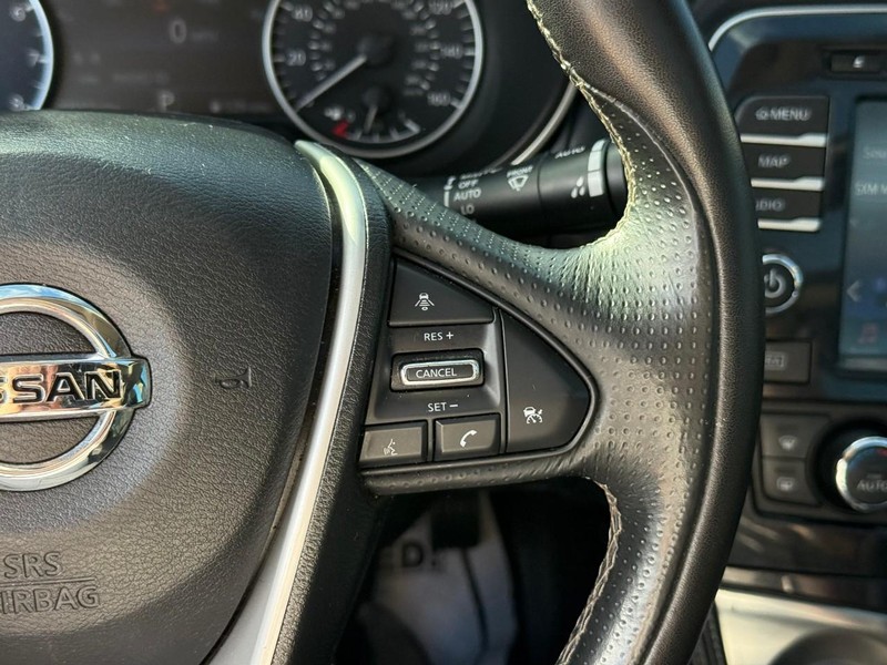 Nissan Maxima Vehicle Image 25