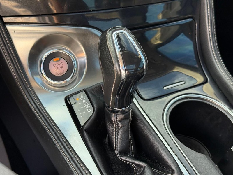 Nissan Maxima Vehicle Image 27