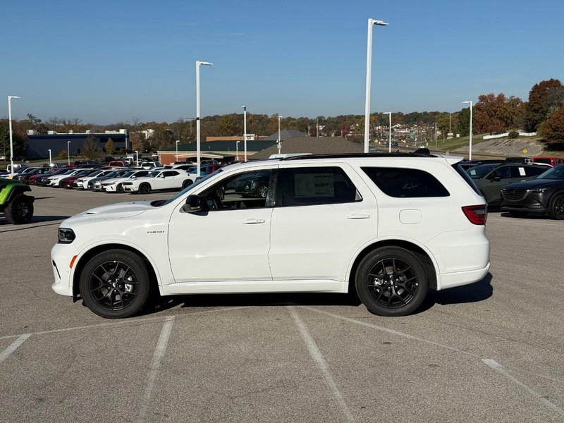 Dodge Durango Vehicle Full-screen Gallery Image 2