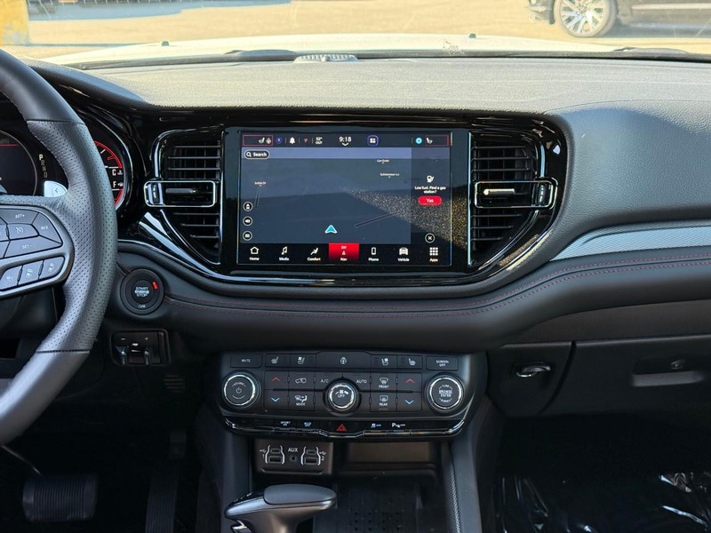 Dodge Durango Vehicle Full-screen Gallery Image 9