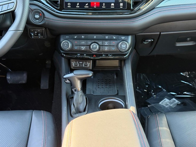 Dodge Durango Vehicle Full-screen Gallery Image 10