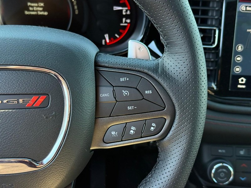 Dodge Durango Vehicle Full-screen Gallery Image 16