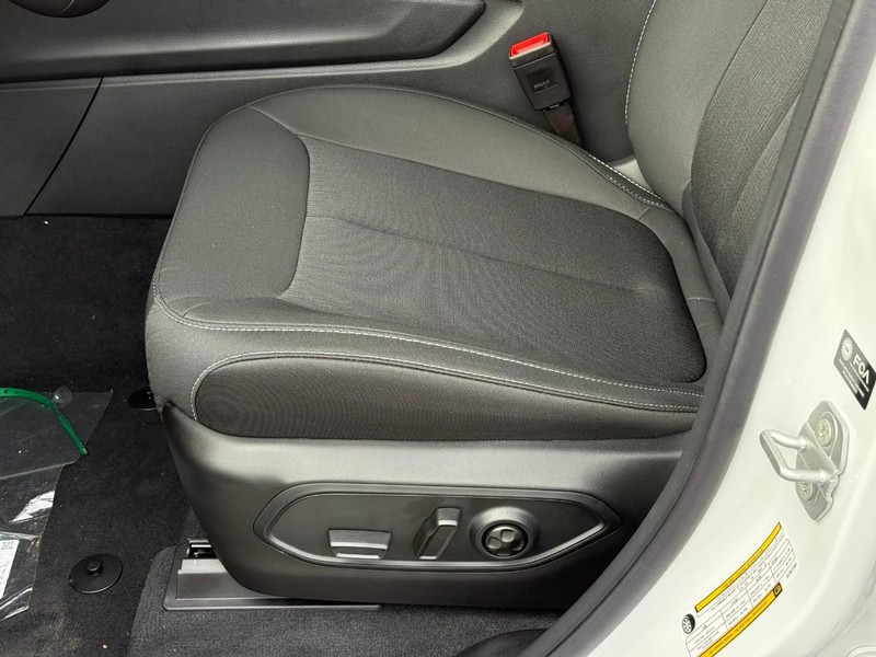 Jeep Grand Cherokee Vehicle Image 15