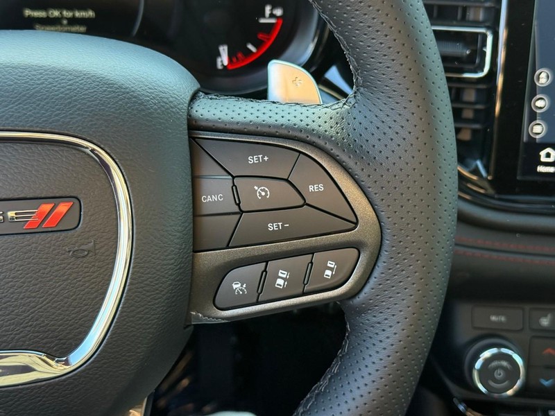 Dodge Durango Vehicle Full-screen Gallery Image 16