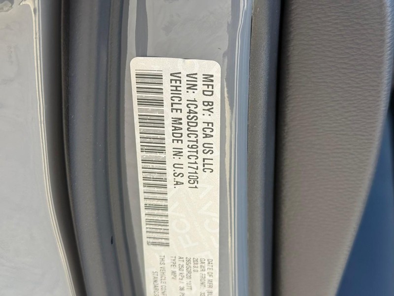 Dodge Durango Vehicle Full-screen Gallery Image 20