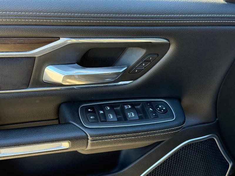 Ram 1500 Vehicle Image 18