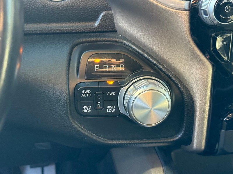 Ram 1500 Vehicle Image 24