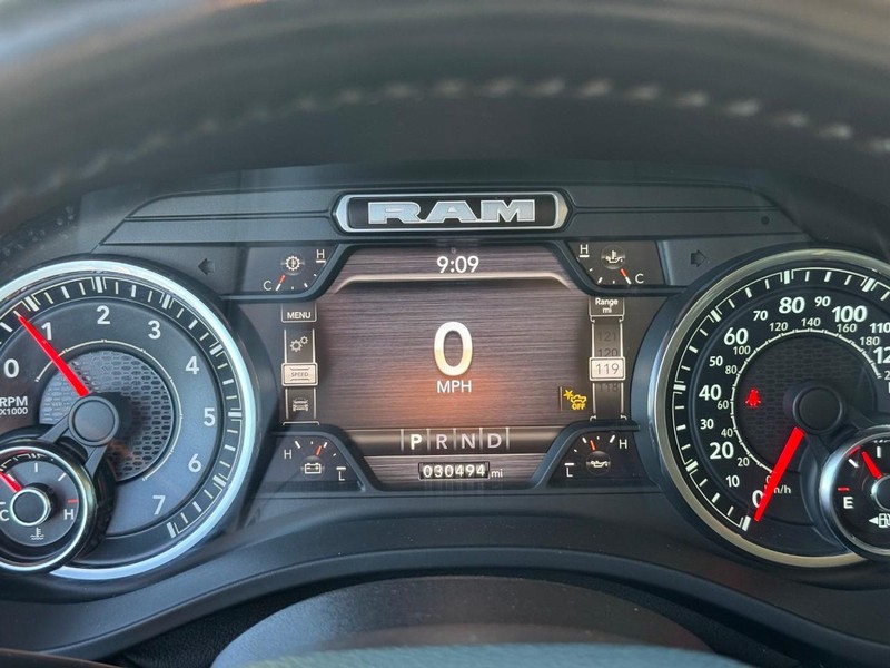 Ram 1500 Vehicle Image 25