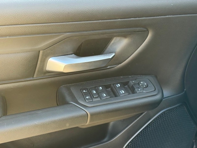 Ram 1500 Vehicle Image 19