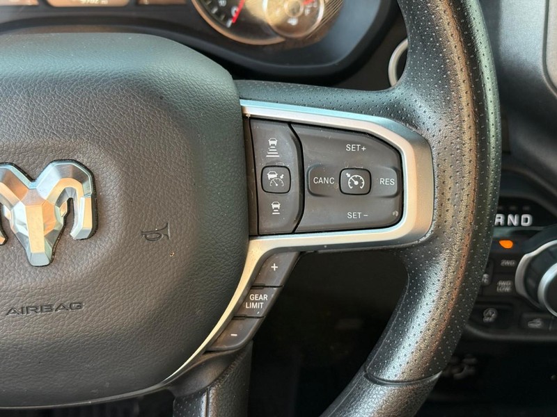 Ram 1500 Vehicle Image 23