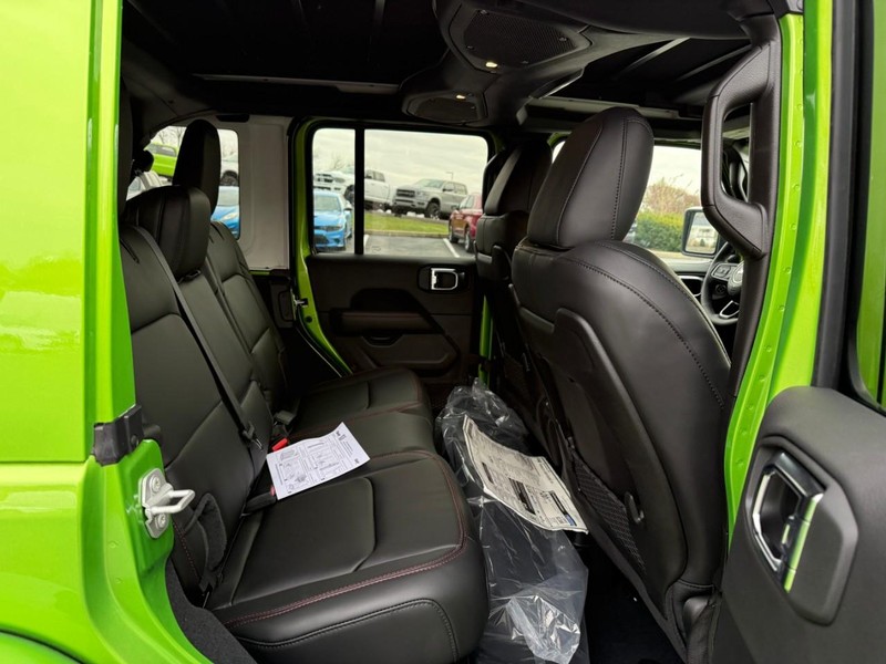 Jeep Wrangler Vehicle Image 07