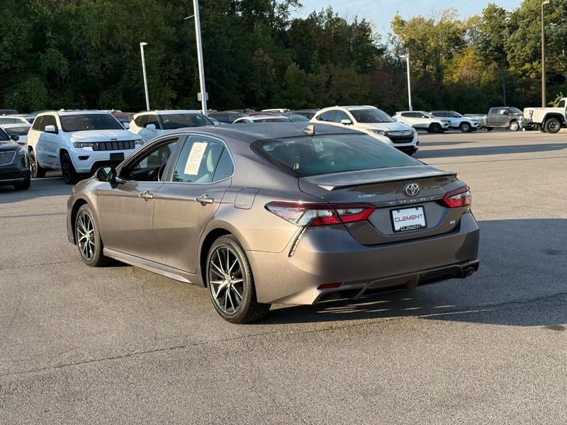 Toyota Camry Vehicle Image 04