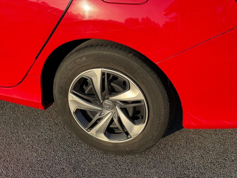 Honda Civic Sedan Vehicle Image 05