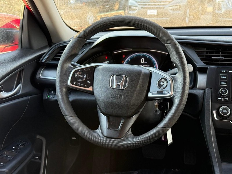 Honda Civic Sedan Vehicle Image 14