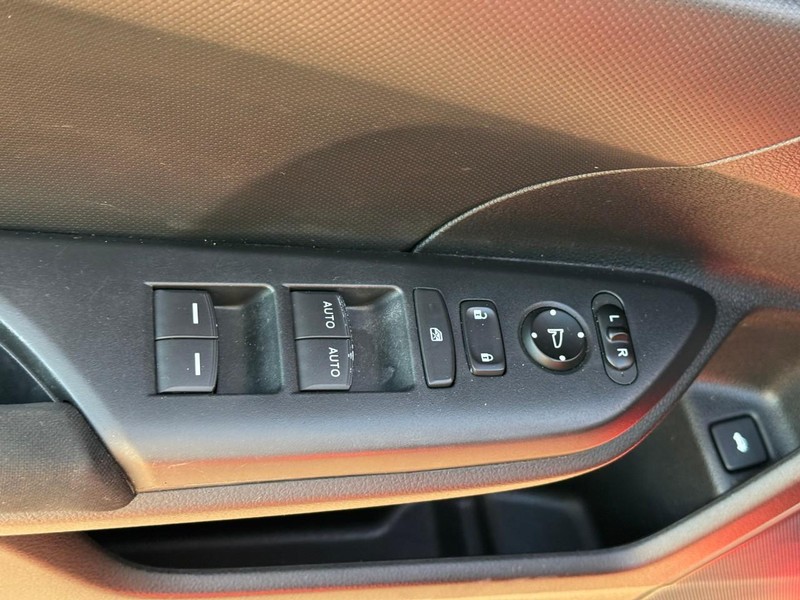 Honda Civic Sedan Vehicle Image 19