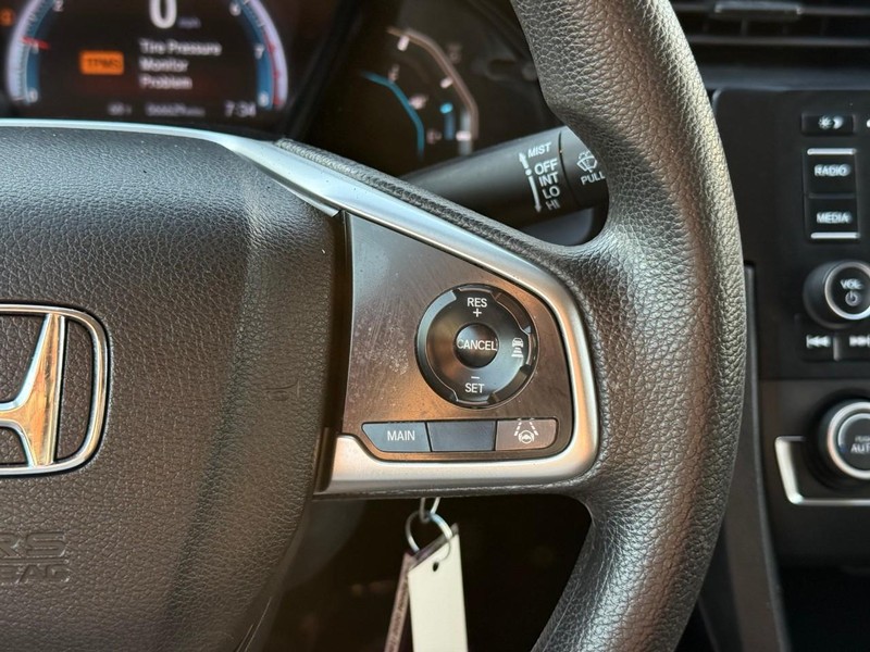Honda Civic Sedan Vehicle Image 22