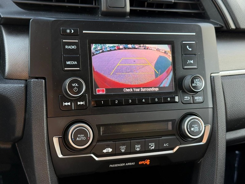 Honda Civic Sedan Vehicle Image 25
