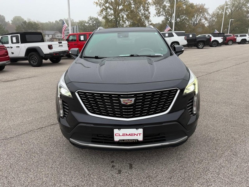 Cadillac XT4 Vehicle Full-screen Gallery Image 10